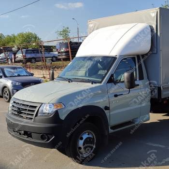 Обтекатель на УАЗ белый