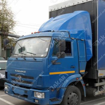 Спойлер на КамАЗ синий Спойлер на КамАЗ синий